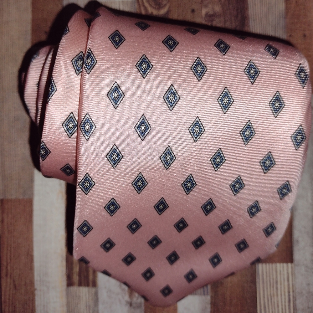 Henry Grethel pink diamond mens necktie